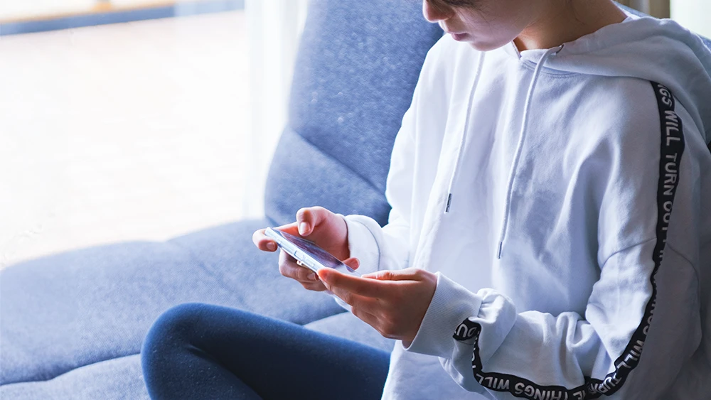 お子さまのスマホを「リモートで見守る」ペアレンタルコントロールの重要性（イメージ）